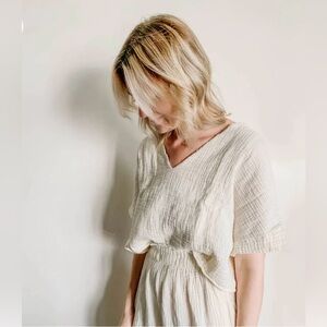 Pokoloko crinkle top in cream